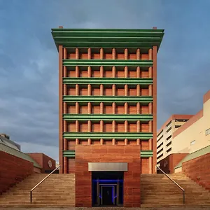 일 팔라조 일본